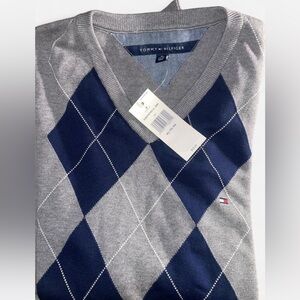 Tommy Hilfiger Men's V-Neck Argyle Sweater in Gray and Blue